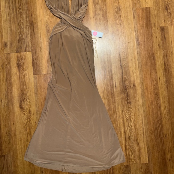 Tan Spring Haze LA backless Formal Dress - Picture 2 of 7